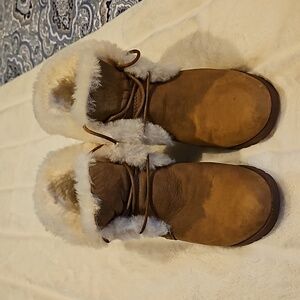 Ugg Jeovana wedge bootie